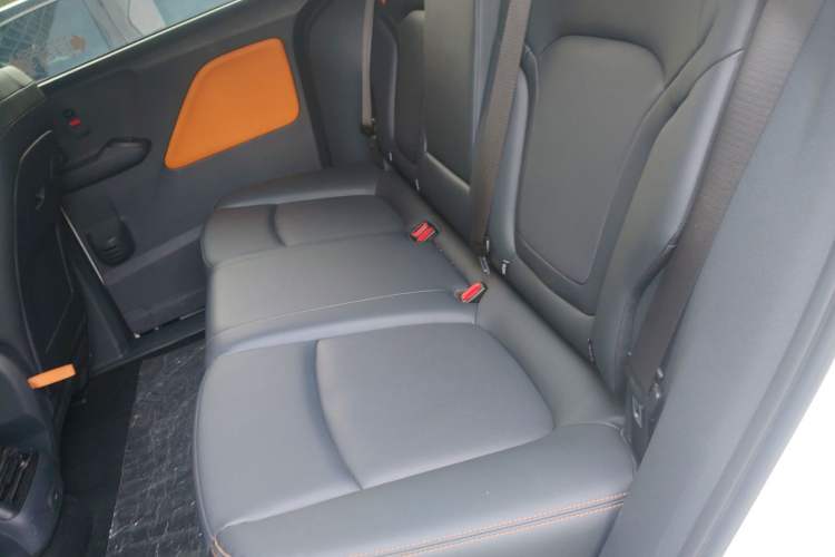 Used Bestune NAT 2023 PRO Comfortable Travel Battery-Swap Version 401km Left Rear Seat