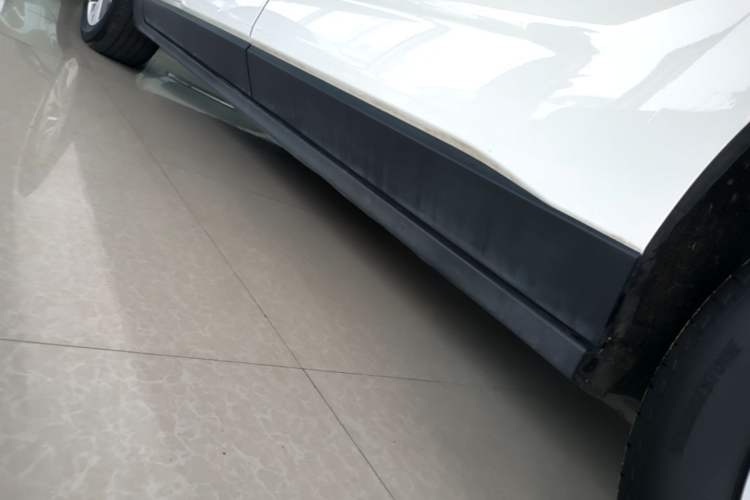 Used Bestune NAT 2023 PRO Comfortable Travel Extended Range Battery-Swap Version 401km Left Side Sill