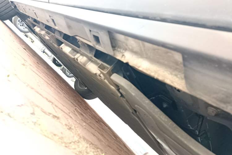 Used Bestune NAT 2023 PRO Comfortable Travel Extended Range Battery-Swap Version 401km Left Side Sill