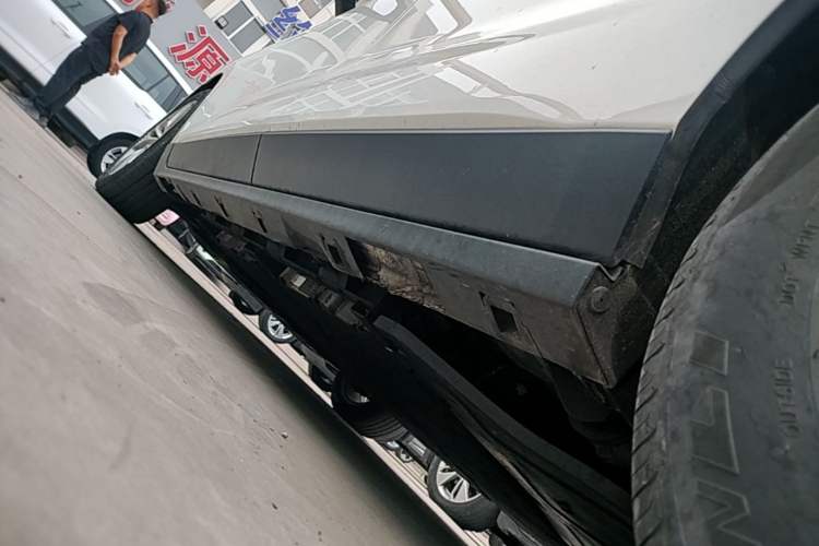 Used Bestune NAT 2023 PRO Comfortable Travel Battery-Swap Version 401km Left Side Sill