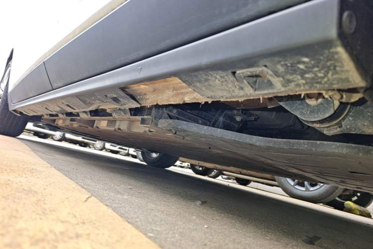 Used Bestune NAT 2023 PRO Comfortable Travel Extended Range Battery-Swap Version 401km Left Side Sill