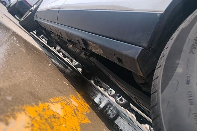 Used Bestune NAT 2023 PRO Comfortable Travel Battery-Swap Version 401km Left Side Sill