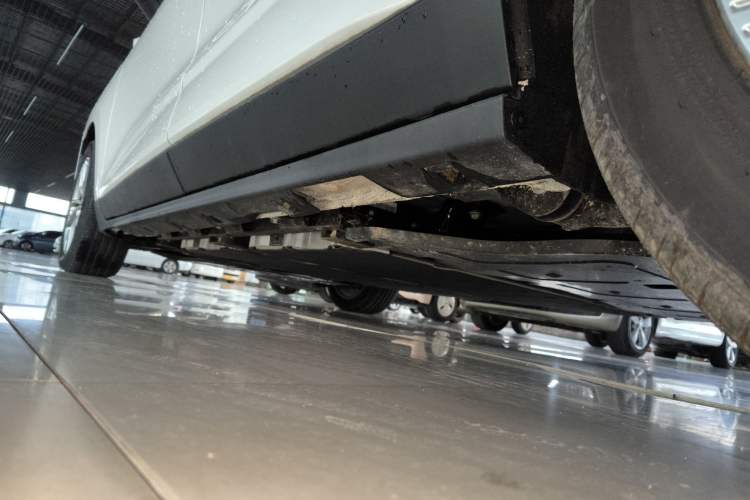 Used Bestune NAT 2023 PRO Comfortable Travel Extended Range Battery-Swap Version 401km Left Side Sill