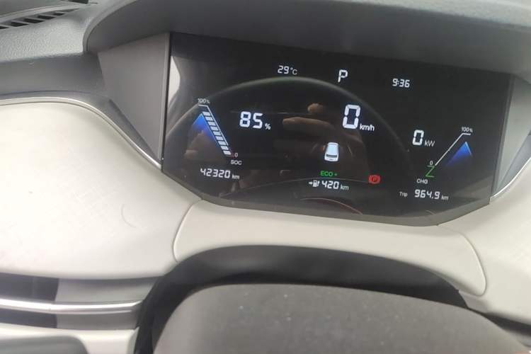 Used Bestune NAT 2023 PRO Comfort Travel Edition 425km Odometer Close Up