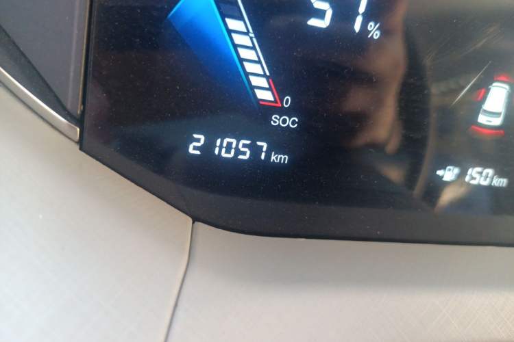 Used Bestune NAT 2023 PRO Comfortable Travel Extended Range Battery-Swap Version 401km Odometer Close Up