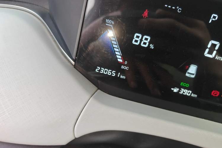 Used Bestune NAT 2023 PRO Enjoy Travel Edition 425km Odometer Close Up