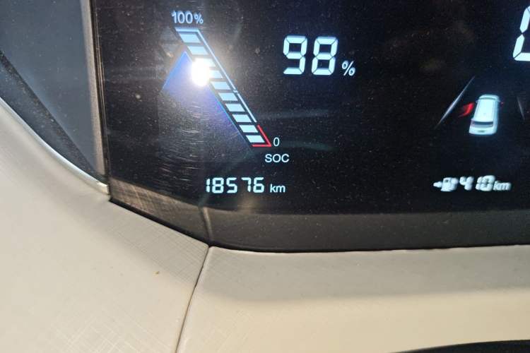 Used Bestune NAT 2023 PRO Enjoy Travel Extended Version 425km Odometer Close Up