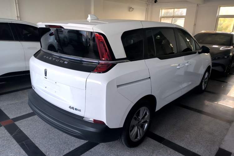 Used Bestune NAT 2023 PRO Comfortable Travel Extended Range Battery-Swap Version 401km Rear Right 45 Deg