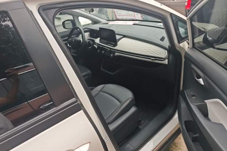 Used Bestune NAT 2023 PRO Comfort Travel Extended Version 425km Right Front Seat