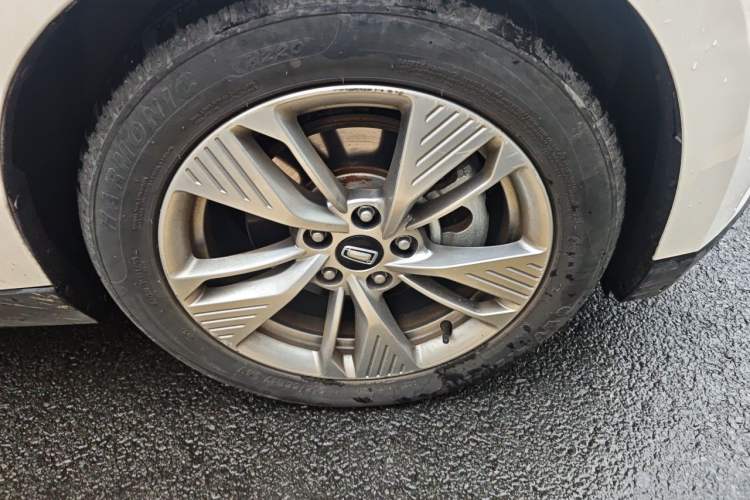 Used Bestune NAT 2023 PRO Enjoy Travel Extended Version 425km Right Front Wheel Hub