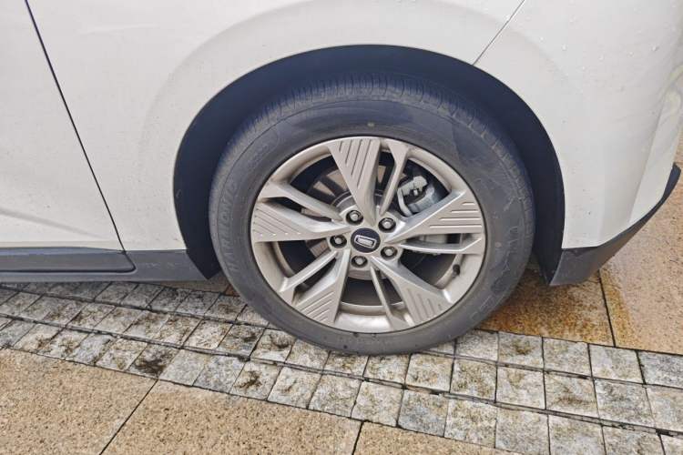 Used Bestune NAT 2023 PRO Comfortable Travel Extended Range Battery-Swap Version 401km Right Front Wheel Hub