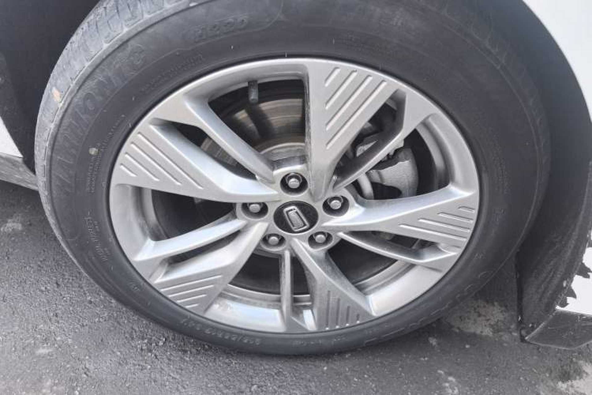 Used Bestune NAT 2023 PRO Comfortable Travel Battery-Swap Version 401km Right Front Wheel Hub