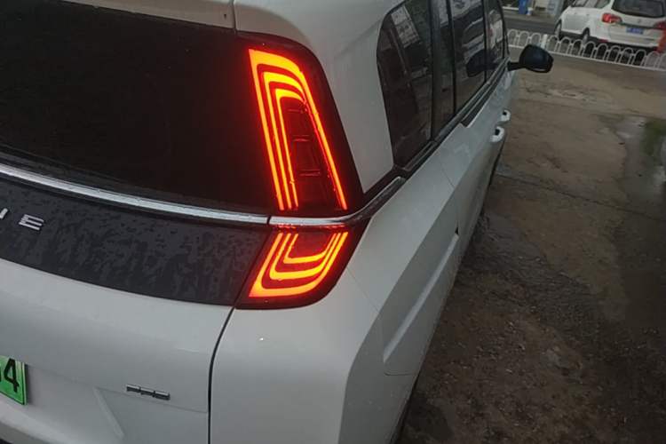 Used Bestune NAT 2023 PRO Enjoy Travel Battery-Swap Version 401km Right Rear Taillight