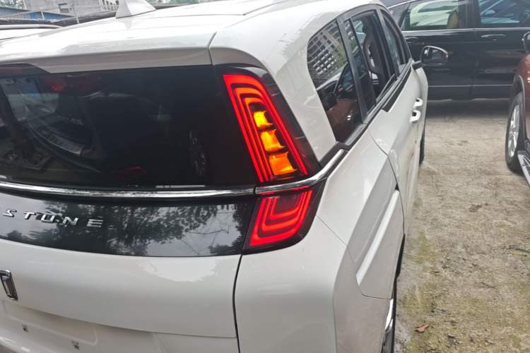 Used Bestune NAT 2023 PRO Comfort Travel Extended Version 425km Right Rear Taillight