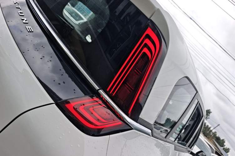 Used Bestune NAT 2023 PRO Comfortable Travel Extended Range Battery-Swap Version 401km Right Rear Taillight