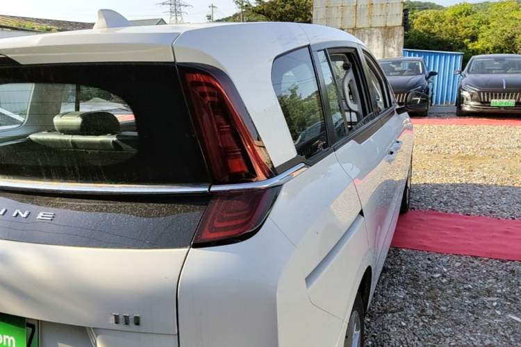 Used Bestune NAT 2023 PRO Comfort Travel Edition 419km Right Rear Taillight