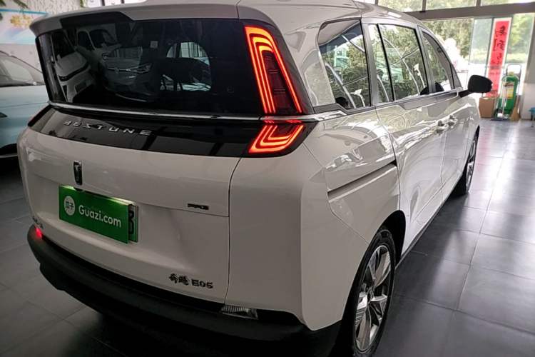 Used Bestune NAT 2023 PRO Comfort Travel Edition 419km Right Rear Taillight