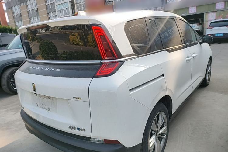 Used Bestune NAT 2023 PRO Comfortable Travel Battery-Swap Version 401km Right Rear Taillight