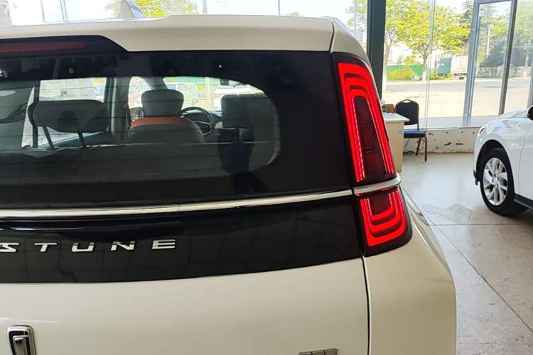 Used Bestune NAT 2023 PRO Comfort Travel Edition 425km Right Rear Taillight