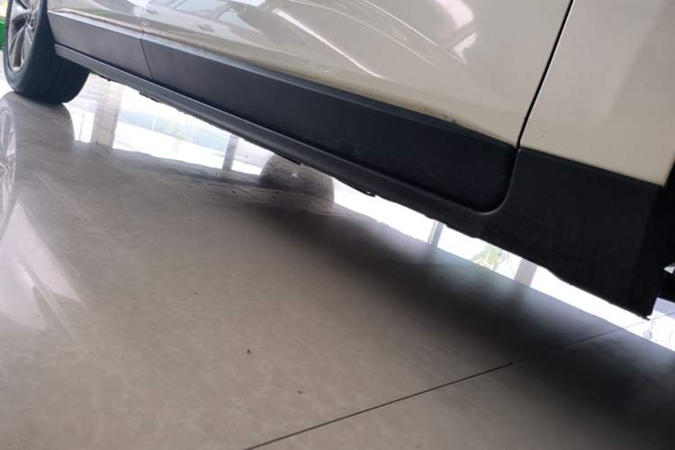 Used Bestune NAT 2023 PRO Comfortable Travel Extended Range Battery-Swap Version 401km Right Side Sill