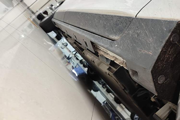 Used Bestune NAT 2023 PRO Comfortable Travel Battery-Swap Version 401km Right Side Sill