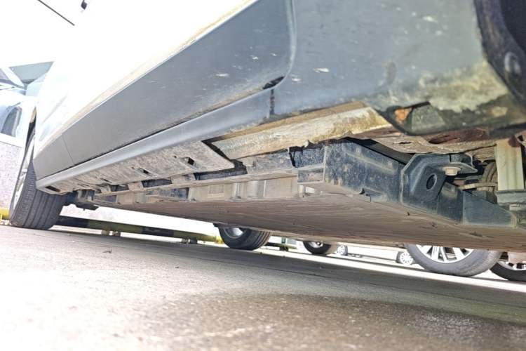 Used Bestune NAT 2023 PRO Comfortable Travel Extended Range Battery-Swap Version 401km Right Side Sill