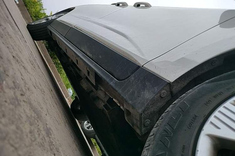 Used Bestune NAT 2023 PRO Comfortable Travel Extended Range Battery-Swap Version 401km Right Side Sill