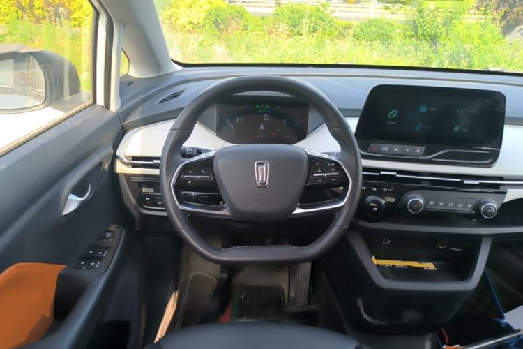Used Bestune NAT 2023 PRO Comfortable Travel Extended Range Battery-Swap Version 401km Steering Wheel