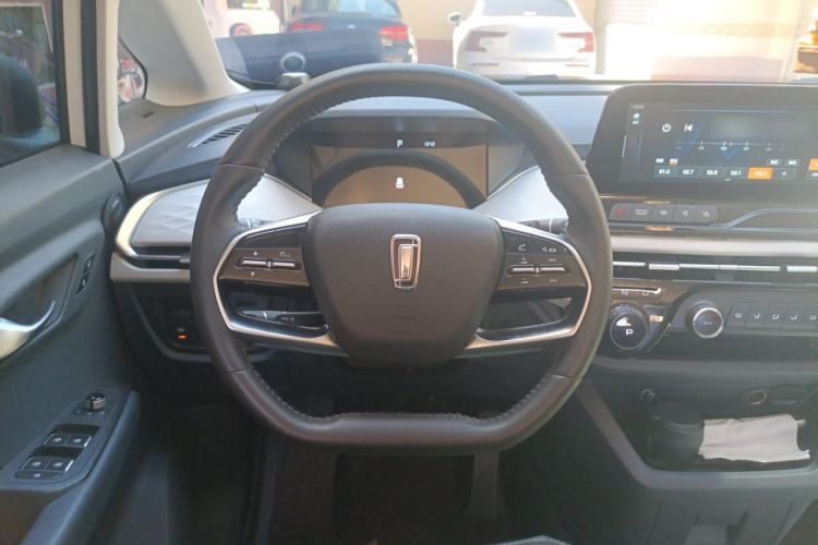 Used Bestune NAT 2023 PRO Comfortable Travel Extended Range Battery-Swap Version 401km Steering Wheel