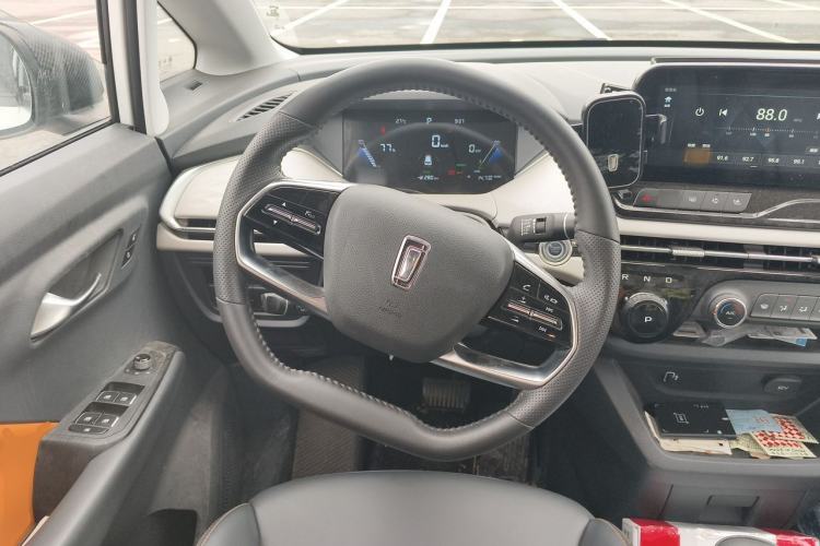 Used Bestune NAT 2023 PRO Comfortable Travel Extended Range Battery-Swap Version 401km Steering Wheel