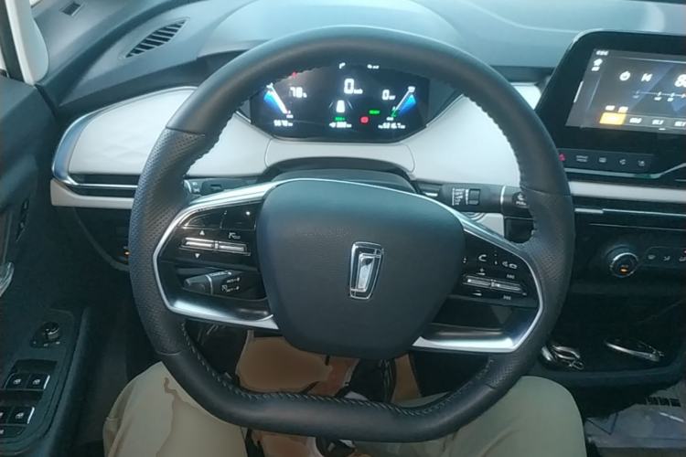 Used Bestune NAT 2023 PRO Enjoy Travel Battery-Swap Version 401km Steering Wheel