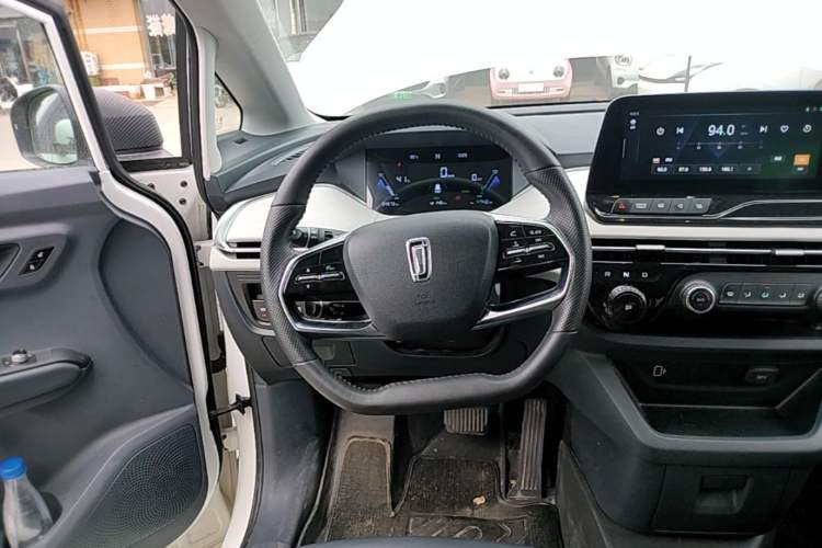 Used Bestune NAT 2023 PRO Comfortable Travel Battery-Swap Version 401km Steering Wheel