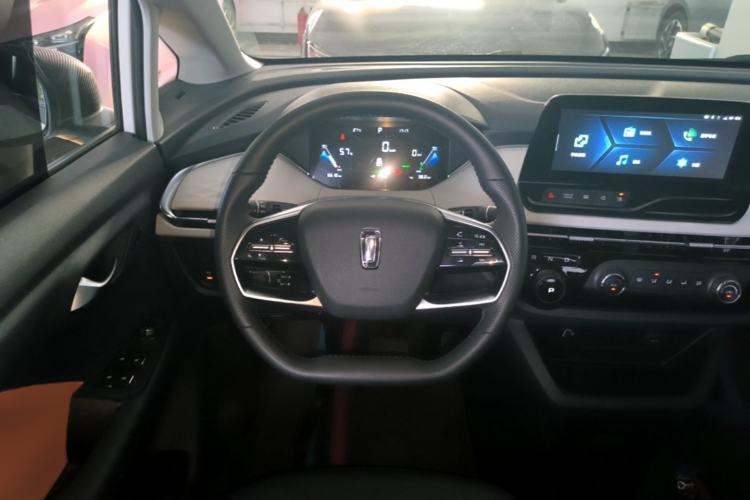 Used Bestune NAT 2023 PRO Comfortable Travel Extended Range Battery-Swap Version 401km Steering Wheel