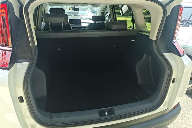 Used Bestune NAT 2023 PRO Enjoy Travel Edition 419km Trunk