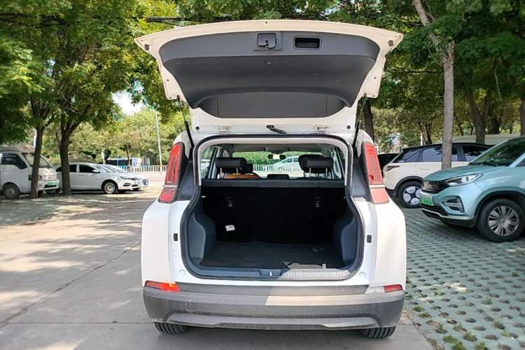 Used Bestune NAT 2023 PRO Comfort Travel Edition 419km Trunk