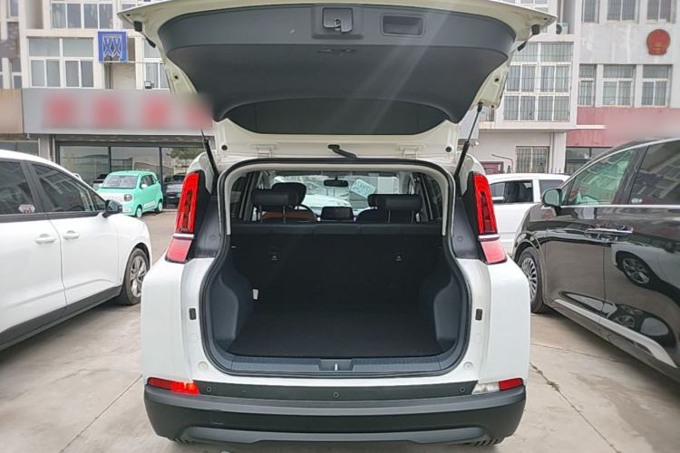 Used Bestune NAT 2023 PRO Comfortable Travel Battery-Swap Version 401km Trunk