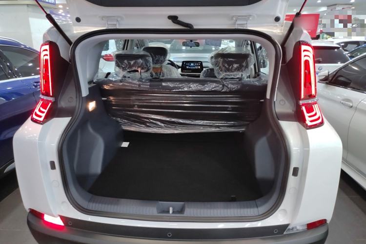 Used Bestune NAT 2023 PRO Comfort Travel Edition 425km Trunk