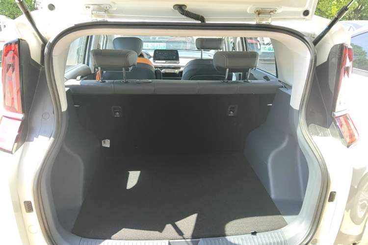 Used Bestune NAT 2023 PRO Comfort Travel Edition 419km Trunk