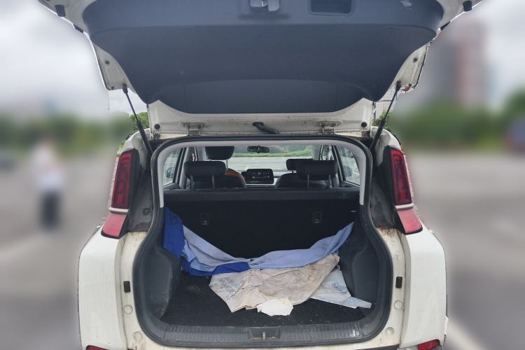 Used Bestune NAT 2023 PRO Comfortable Travel Extended Range Battery-Swap Version 401km Trunk