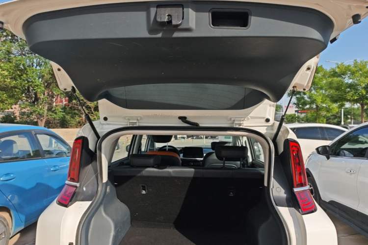 Used Bestune NAT 2023 PRO Comfort Travel Edition 425km Trunk