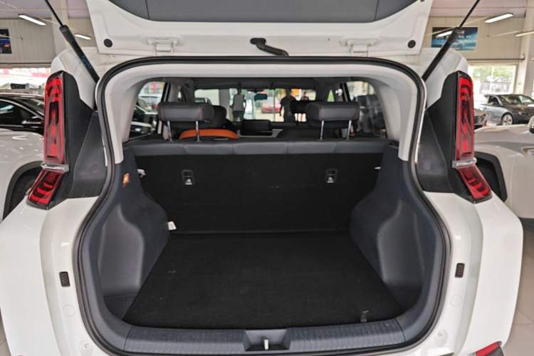Used Bestune NAT 2023 PRO Comfort Travel Edition 419km Trunk
