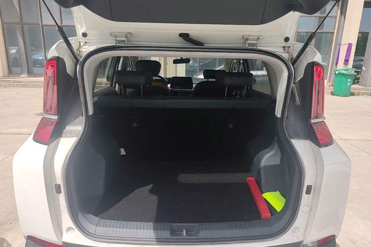 Used Bestune NAT 2023 PRO Enjoy Travel Edition 425km Trunk