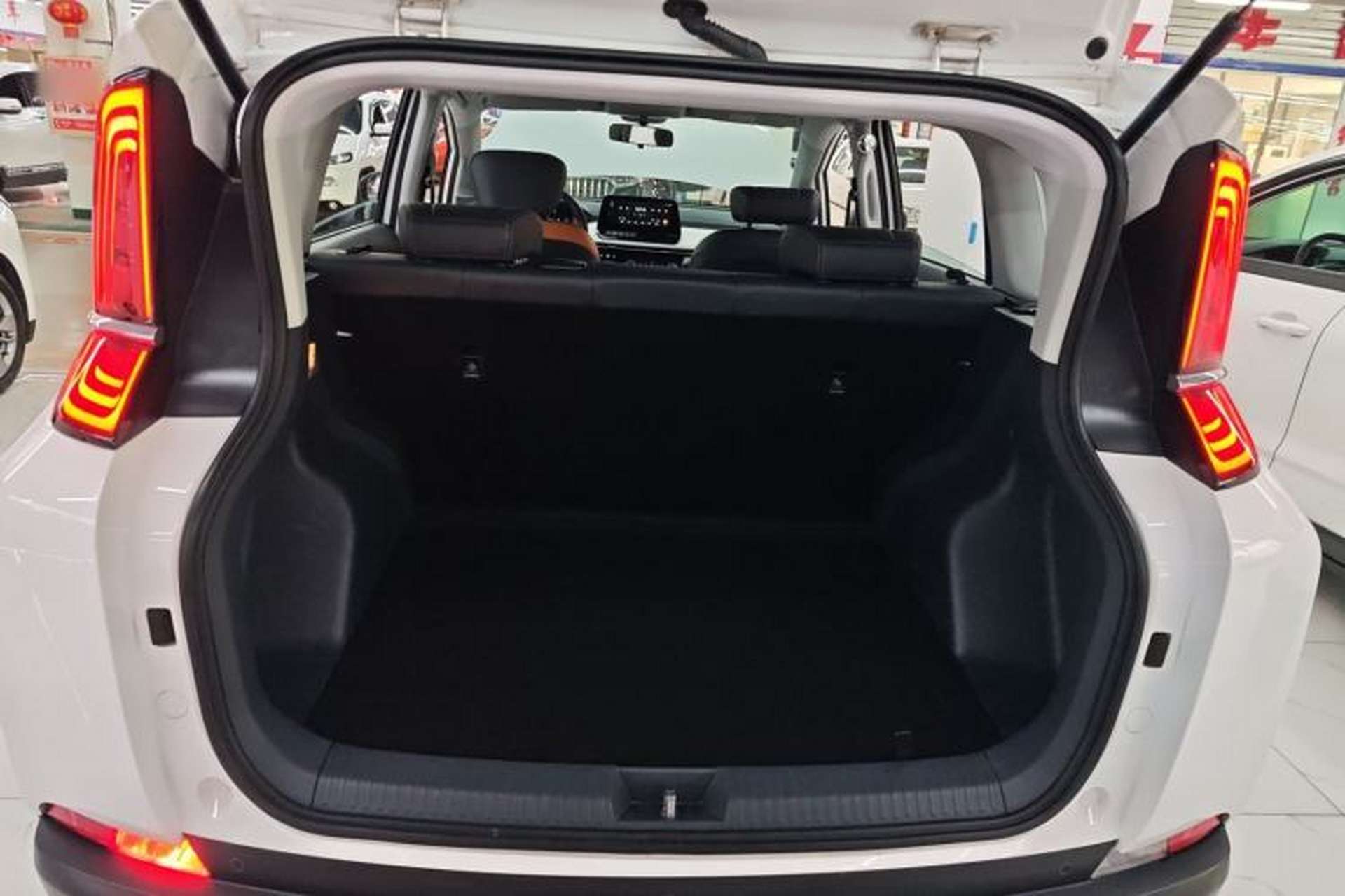 Used Bestune NAT 2023 PRO Comfort Travel Edition 419km Trunk