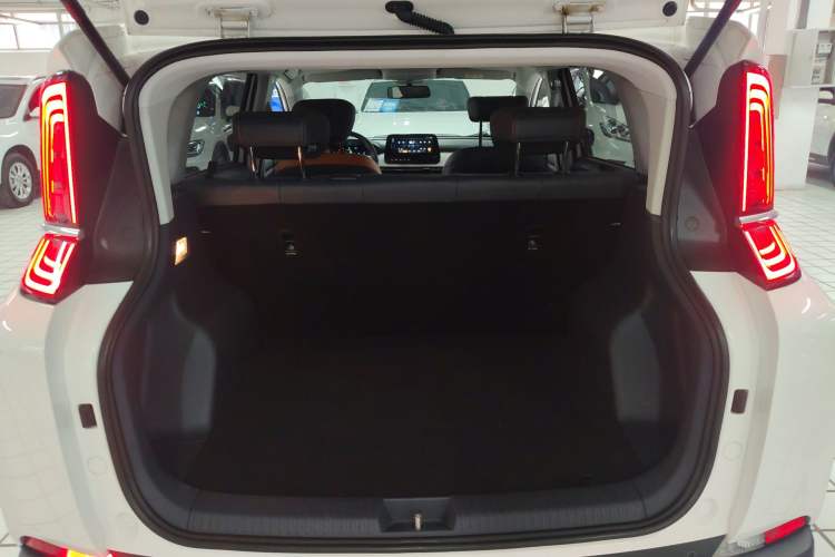 Used Bestune NAT 2023 PRO Comfort Travel Edition 419km Trunk