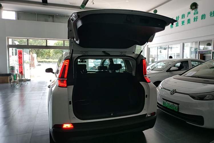 Used Bestune NAT 2023 PRO Comfort Travel Edition 419km Trunk
