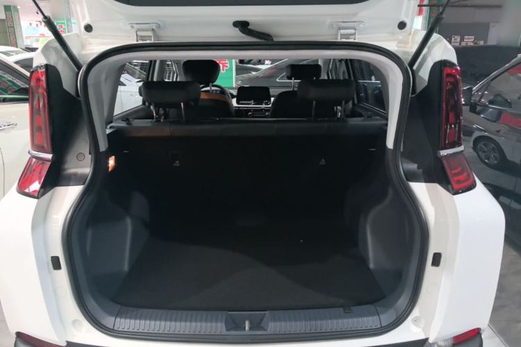 Used Bestune NAT 2023 PRO Comfort Travel Edition 419km Trunk