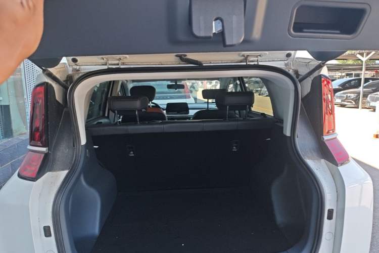 Used Bestune NAT 2023 PRO Comfort Travel Edition 419km Trunk