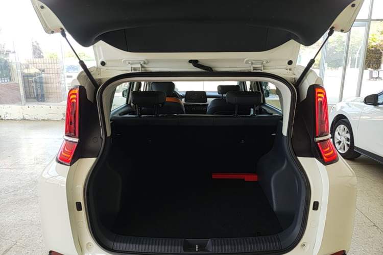 Used Bestune NAT 2023 PRO Comfort Travel Edition 425km Trunk