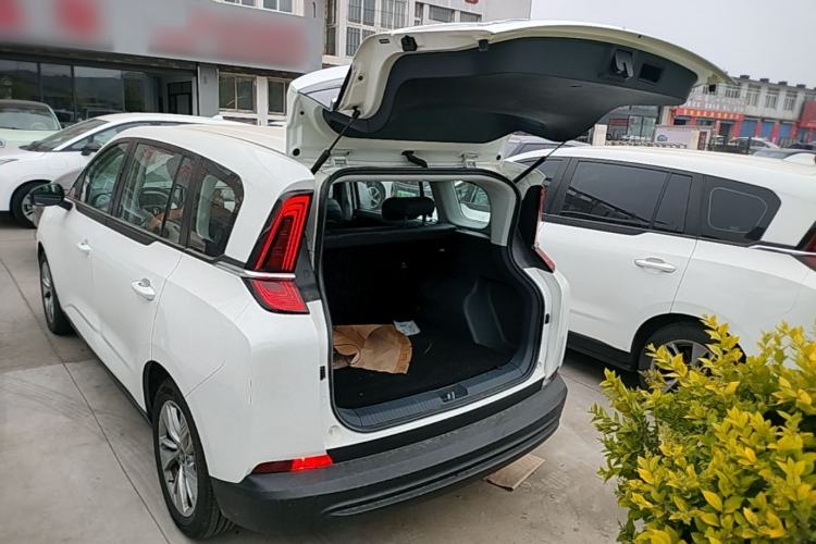 Used Bestune NAT 2023 PRO Comfortable Travel Extended Range Battery-Swap Version 401km Trunk