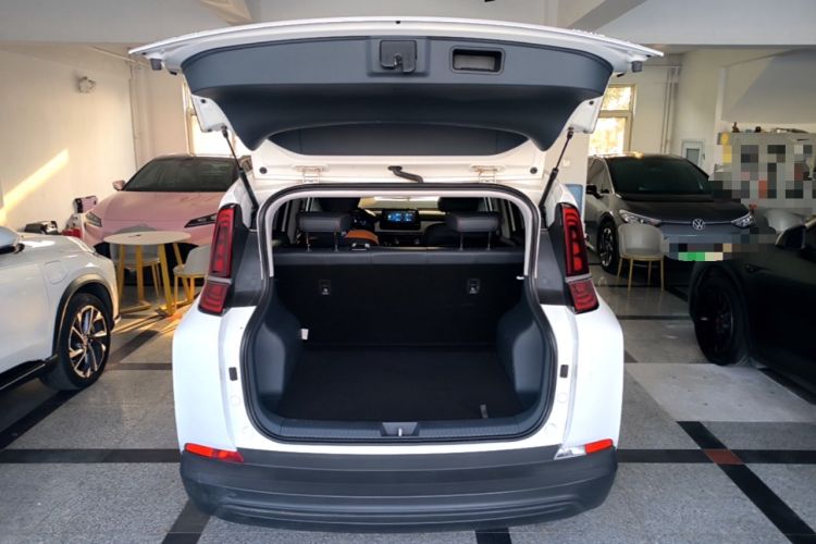 Used Bestune NAT 2023 PRO Comfortable Travel Extended Range Battery-Swap Version 401km Trunk